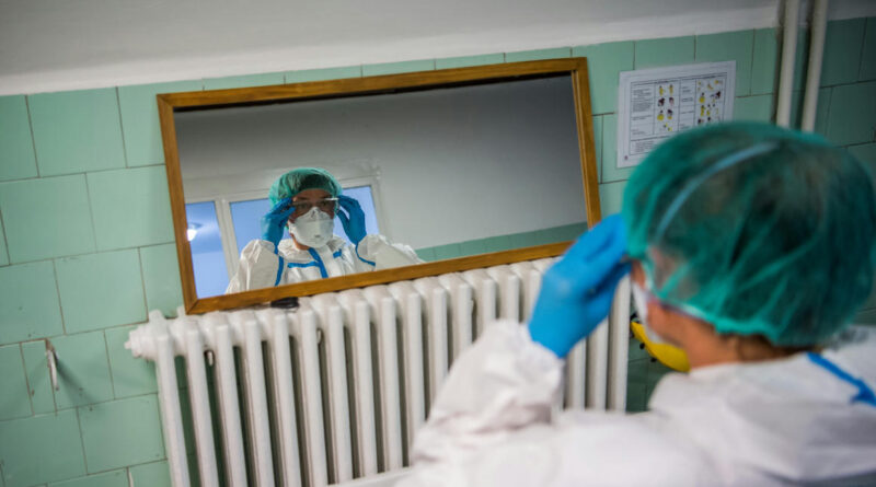 Koronavírus: új rekordon a kórházban és a lélegeztetőgépen lévők száma