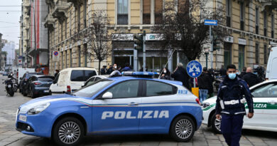 Milánóban bankrablók túszokat ejtettek, aztán megléptek a csatornán keresztül