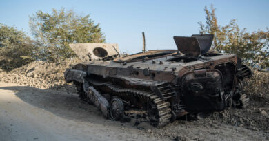 A Reuters szerint heves azeri ágyútűz alatt van Hegyi-Karabah fővárosa