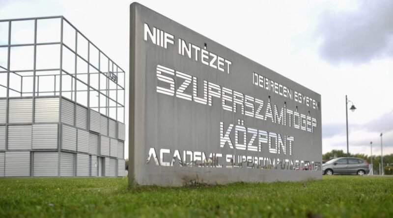 Újabb szuperszámítógépe lesz Debrecennek