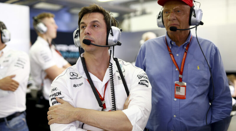 Wolff: Az idén minden korábbinál jobban hiányzott Lauda