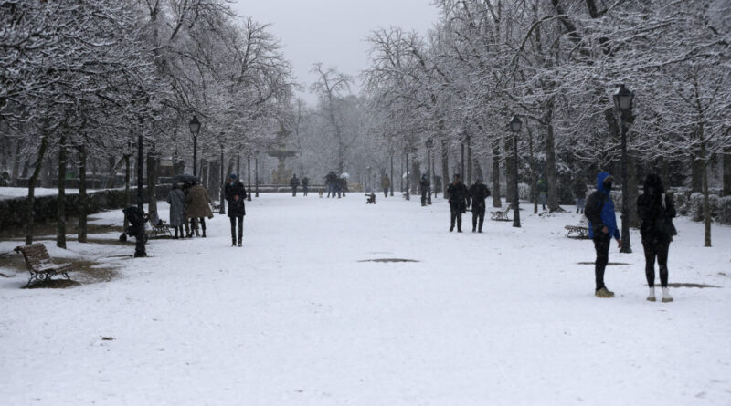Madridban szakad a hó, egy évtizede nem volt hasonló