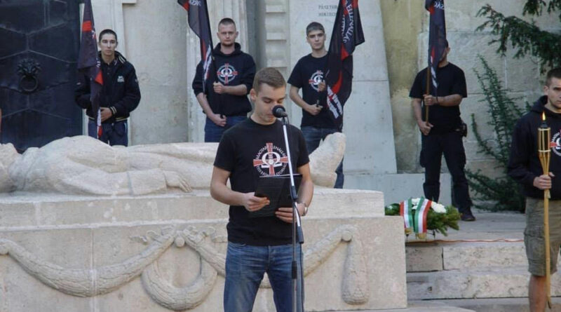 A Magyar Nemzet egy szélsőjobbos szervezetben akadt rá az „egyetemistákra”, akik üdvözlik a modellváltást