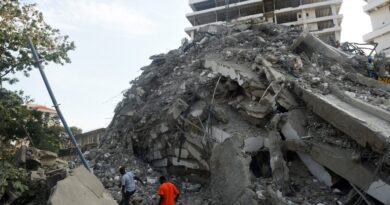 Összeomlott egy 25 emeletes toronyház Nigériában