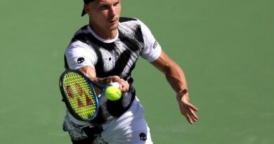 Tenisz: Fucsovics két szettben továbbjutott Miamiban