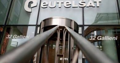 A francia Eutelsat tárgyalásokat folytat a brit OneWebbel való fúzióról