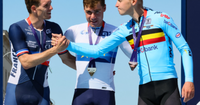 Multisport Eb, kerékpár: Fabio Jakobsen nyerte az országúti mezőnyversenyt