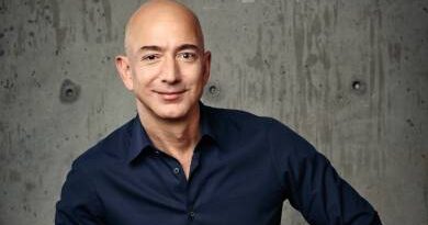 Eddig hallani sem akart az adakozásról, most majdnem minden pénzét elajándékozná Jeff Bezos