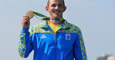 Kajak-kenu: elárverezi olimpiai érmeit az ukrán versenyző