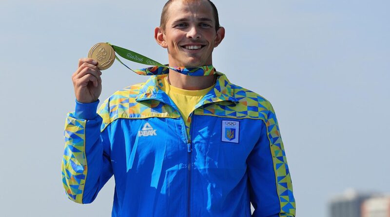 Kajak-kenu: elárverezi olimpiai érmeit az ukrán versenyző