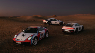 Megvan a gyári Porsche Dakar fóliák ára, a Martini csak 2,4 millió forint