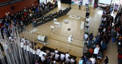 A robotika reménységei csapnak össze a 2023. február 11-i RobonAUT versenyen