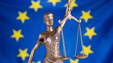 Új szabályokat fogadott el a nemek közötti bérszakadék megszüntetésére az EU