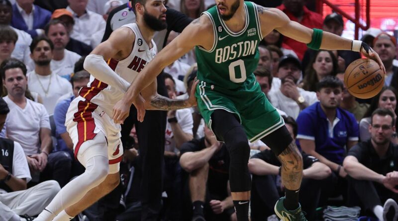 NBA: Tatum varázsolt Miamiban, szépített a Celtics – videók