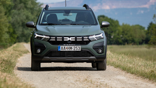 Nátriumos akkut kaphat az elektromos Dacia Sandero