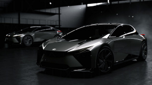 Fura nevű újdonságokat mutatott a Toyota és a Lexus is