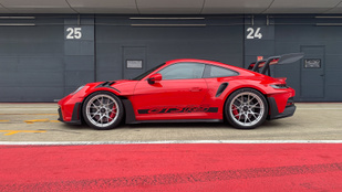 Már idén bemutathatják a hibrid Porsche 911-et